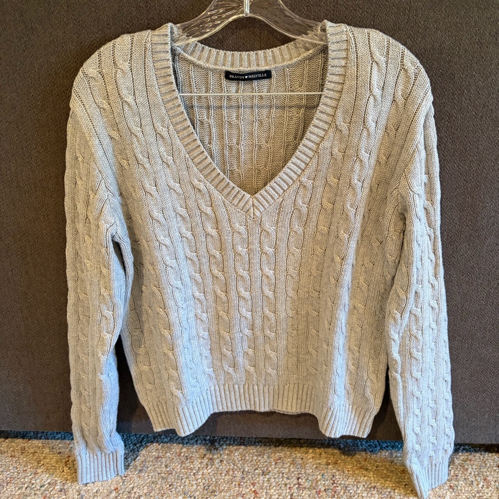 Brandy Melville sweater